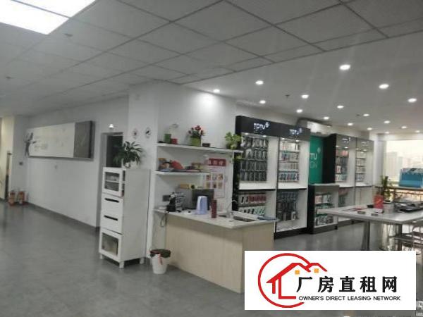 
坪山新出楼上带红本可做医疗厂房1700平出租