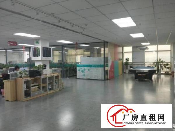 
坪山新出楼上带红本可做医疗厂房1700平出租