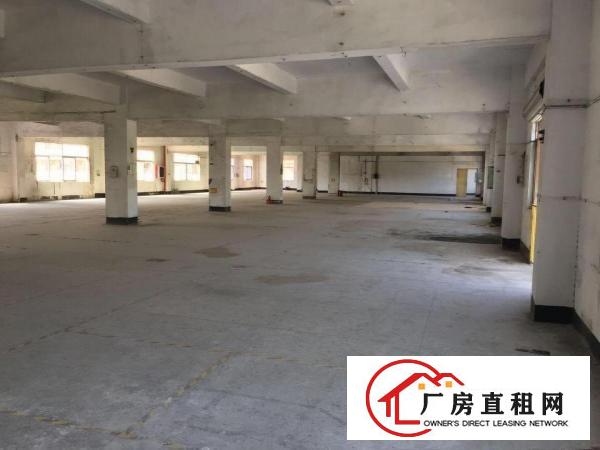 
坪山三洋湖工业区楼上整层1100平，大小可分租
