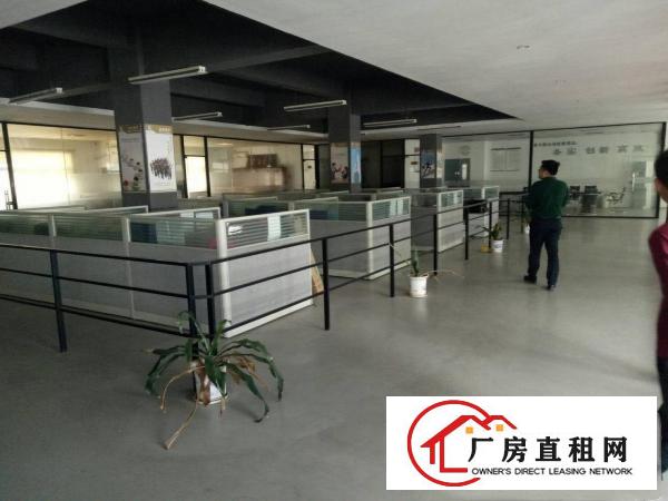 
坪山坑梓秀新交警大队旁精装修7600平米厂房出租