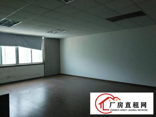 
坑梓新出楼上现成装修厂房1300平招租
