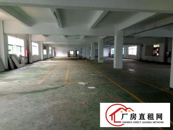 
厂房1900平米，有现成吊顶，现成办公区域