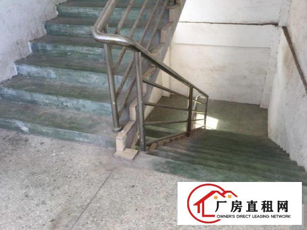
坑梓大工业区内二楼带装修