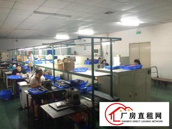 
观澜观光路边带装修厂房招租2500平方