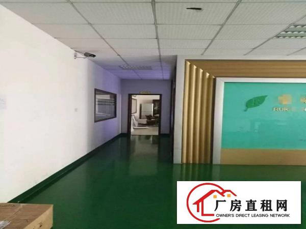 
观澜观光路边大型工业区带装修三楼1100平米出租