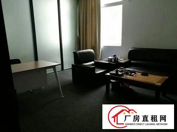 
樟坑径新出原房东二楼1580平方带装修