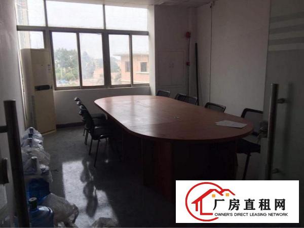 
观澜福民，新出花园厂房四楼780平方，合同4年