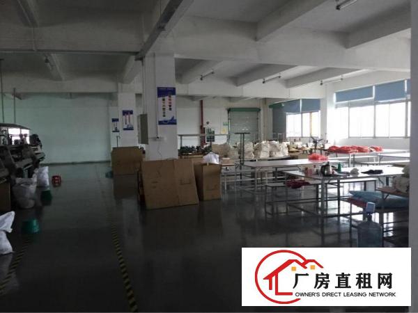 
龙华观澜章阁大富工业区楼上1200平带装修标准厂房