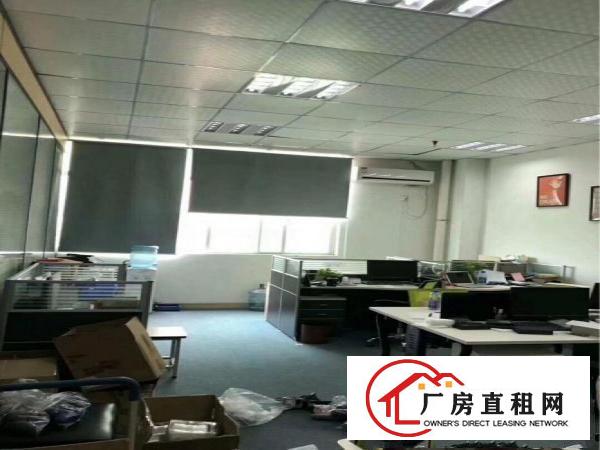 
观澜大富工业区新出三楼精装修厂房800平方拎包入住