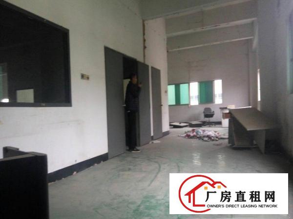 
观澜梅观高速出口新出三楼4000平方厂房出租