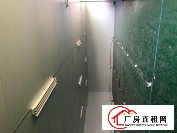 
塘厦新出标准厂房2楼680平米厂房办公室已全部翻新