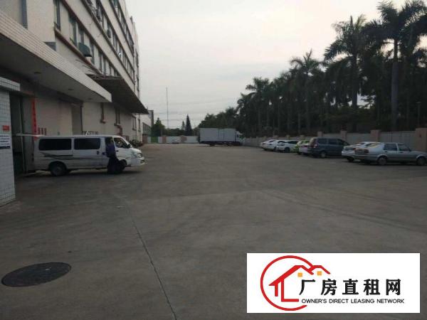 
大坪高速新出原房东厂房招租2860平，14元
