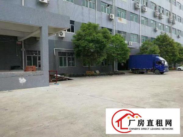 
塘厦128工业区标准2楼850平方现成装修采光好