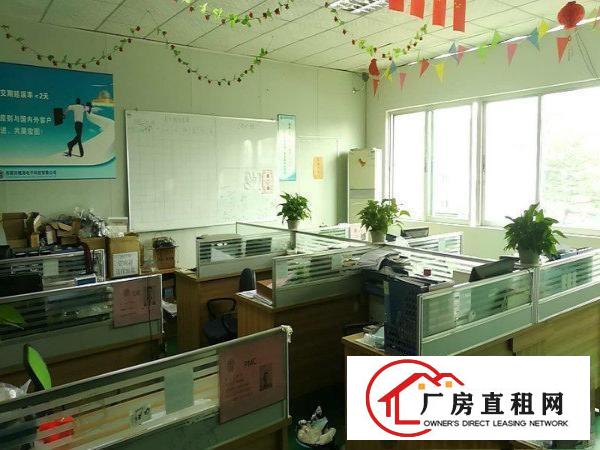 
形象大气，石鼓新空精装修2楼900平方，带办公室！