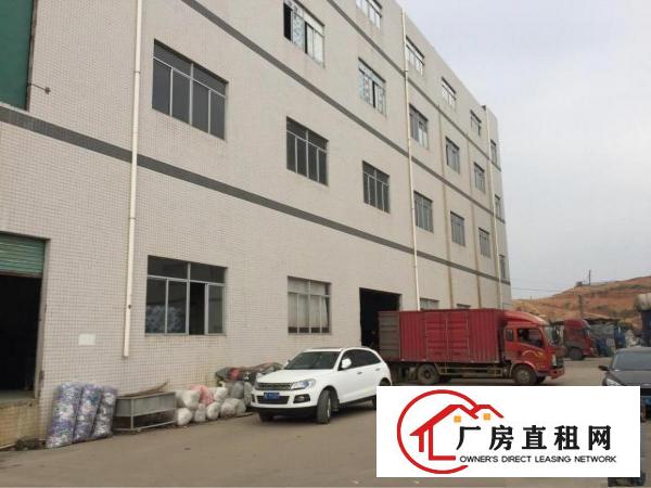 
凤岗凤德岭新出楼上带精美装修1600平米厂房招租