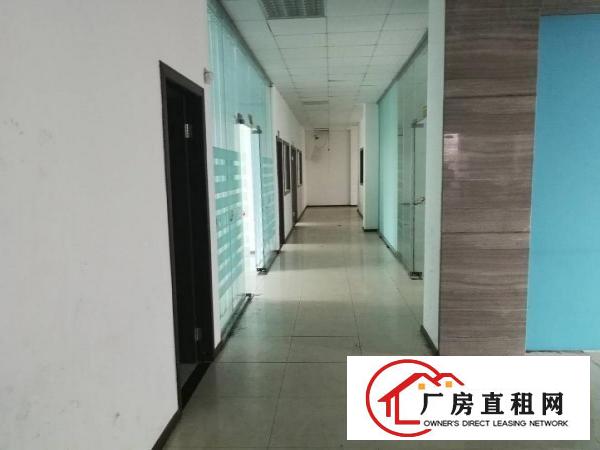 
凤岗镇金凤凰工业区2楼1100平米带装修厂房出租