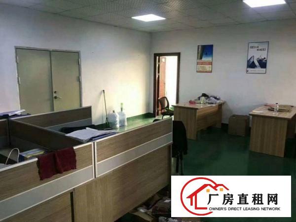 
凤岗工业园厂房2楼950平方带水电办公室出租
