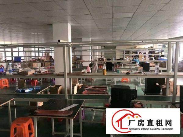 
凤岗工业园厂房2楼950平方带水电办公室出租