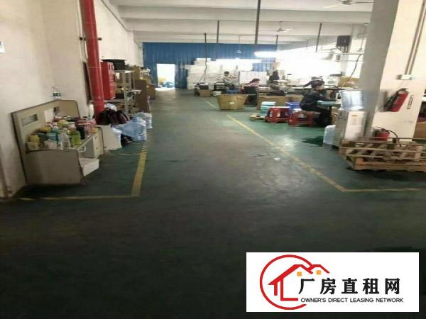 
凤岗大型工业园3楼1400平方带水电装修招租