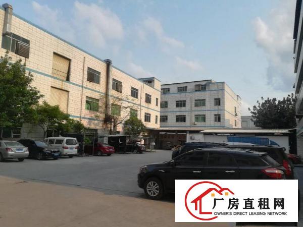 
凤岗新出楼上1200平米，可做喷油厂房！可分租！
