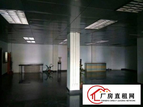 
凤岗雁田空出8800平方独院厂房出租大小可以分租