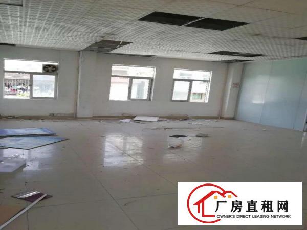 
凤岗镇中心旁独门独院2200平米出租