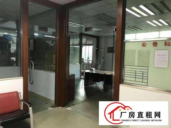 
凤岗新出业主带装修厂房二楼1920平方
