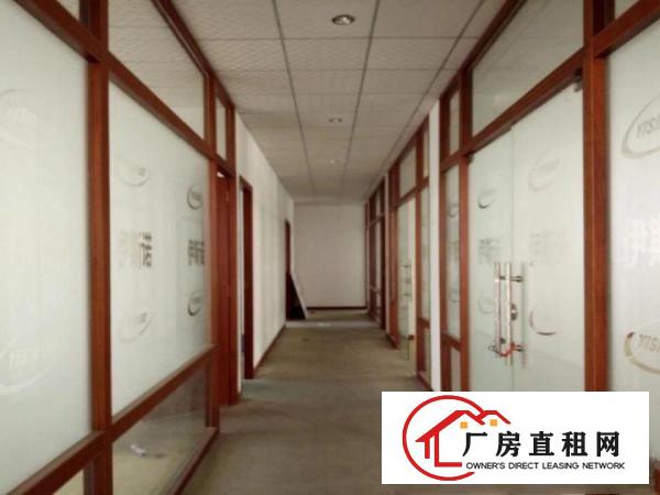 
凤岗新出楼上1950带豪华装修（无需转让费）