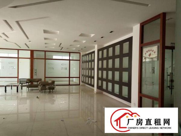 
凤岗新出楼上1950带豪华装修（无需转让费）