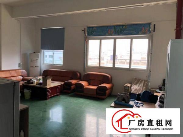 
凤岗五联新空出楼上800平方带装修厂房出租价钱好谈