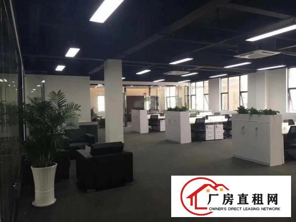 
凤岗雁田写字楼2000平米招租精装修
