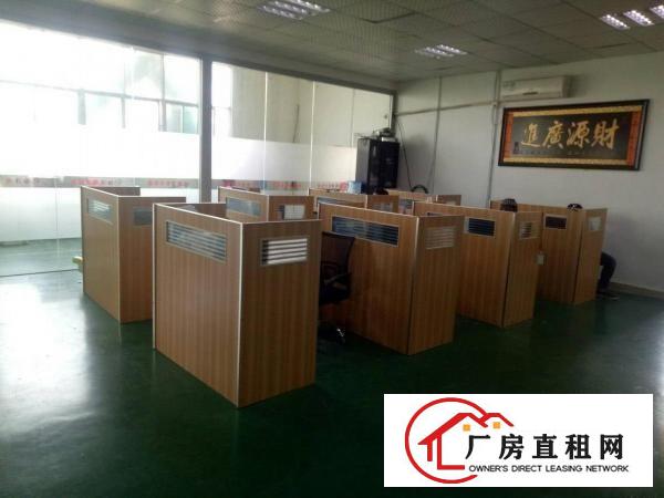 
油甘埔工业区新出楼上930平米，现成装修带电梯出租