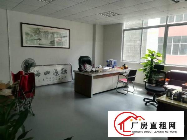
原房东，豪华精装修。无需转让费，园区形象大气。
