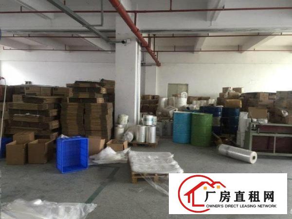 
凤岗竹塘工业园新出精装修厂房三楼1180平，水电齐