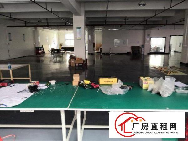 
凤岗竹塘工业园新空出精装修厂房二楼1150平方，
