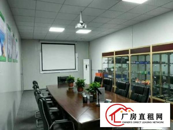 
凤岗竹塘附近2500平米带装修厂房出租