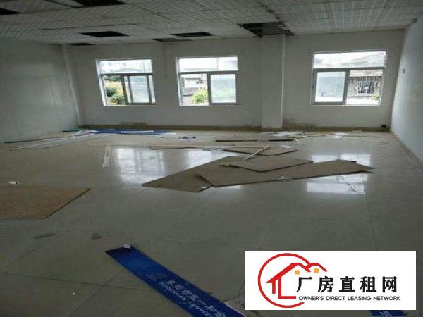 
东莞凤岗精装修楼上标准厂房出租500平方，有吊顶