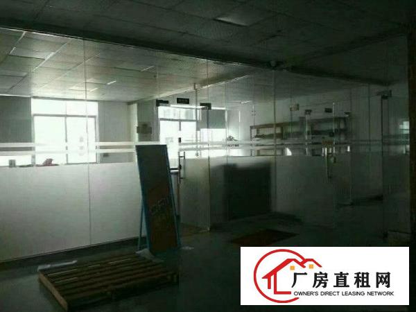 
二楼三楼四楼厂房出租）凤岗镇中心楼上带装修厂房出租