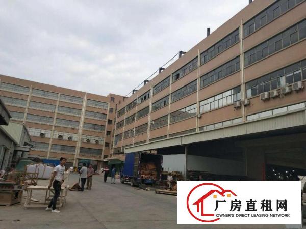 
东莞清溪镇家具厂出租楼上4500平，现成装修，有环评拎包入住