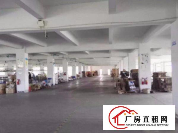 
清溪凤岗五联标准厂房楼上1300平出租水电齐全空地大