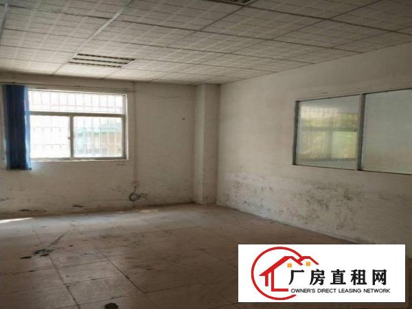 
清溪三中原房东一楼550平米带装修招租，空地大