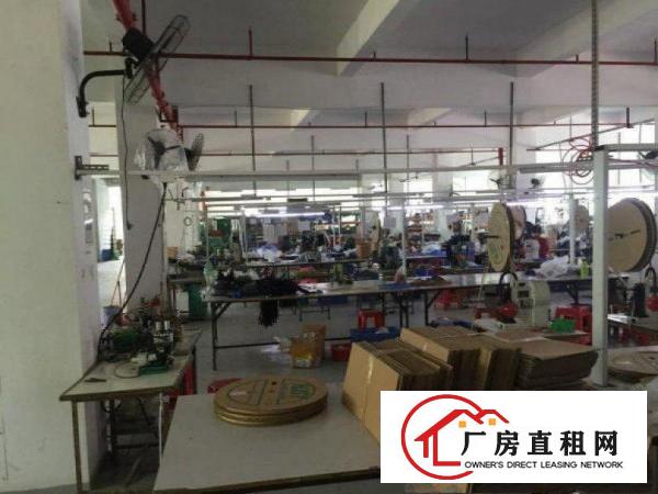 
清溪罗马楼上带装修厂房出租2000平水电齐全