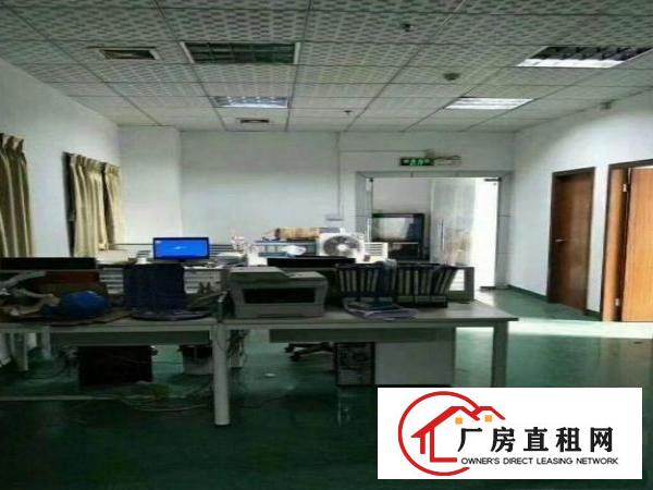 
清溪松岗附近新出原房东独院2层2700平米厂房，水电齐全