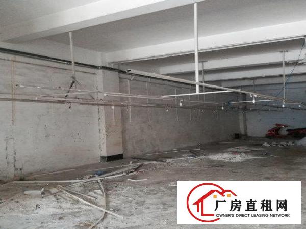 
清溪罗马新出标准一楼400平方，地理位置优越