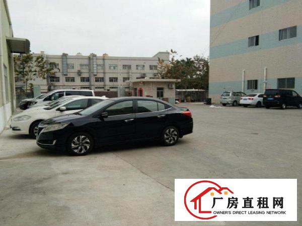 
清溪谢坑新出标准楼上2300平方，九成新，高端大气