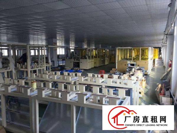 
清溪九乡空出楼上1250平全层地平漆精装办公室