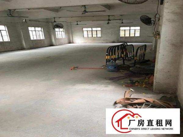 
		三江附近厂房400平米原房东招租
	