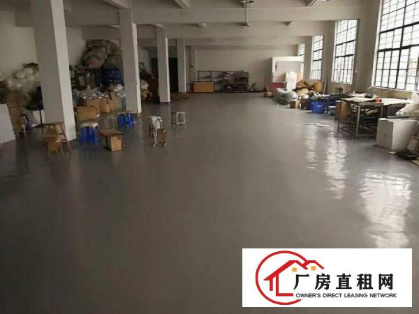 
		横沥水边急租！小面积300至2000平米带装修厂房
	