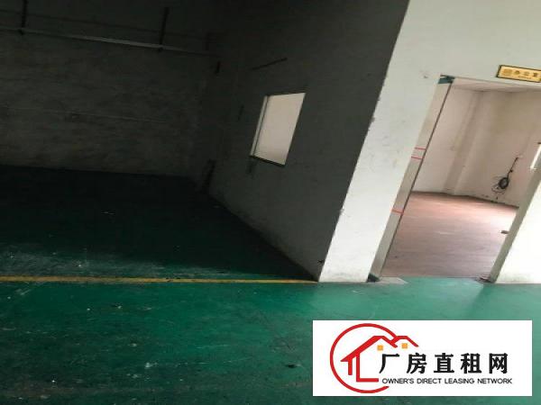 
		横沥上车岗附近厂房450平米现成装修出租
	