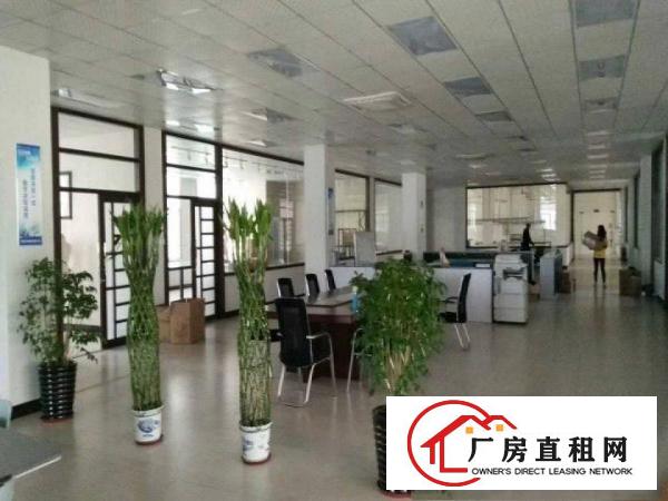 
		模具城附近五金厂1000平方一楼出租
	